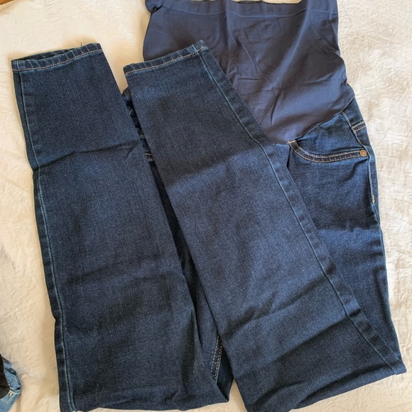Gap Maternity Jeans Bundle (petite) - Picture 6 of 7